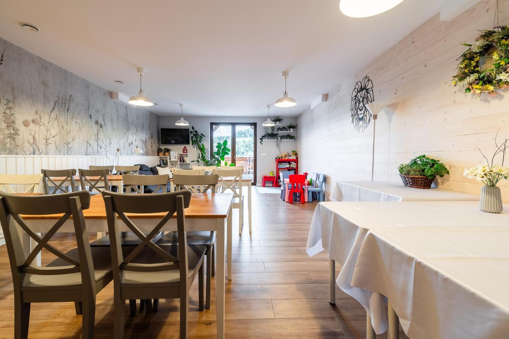 Apartamenty Black Lion Pcim Esterno foto